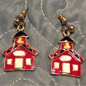 🌹Red enameled and gold tone school house earrings